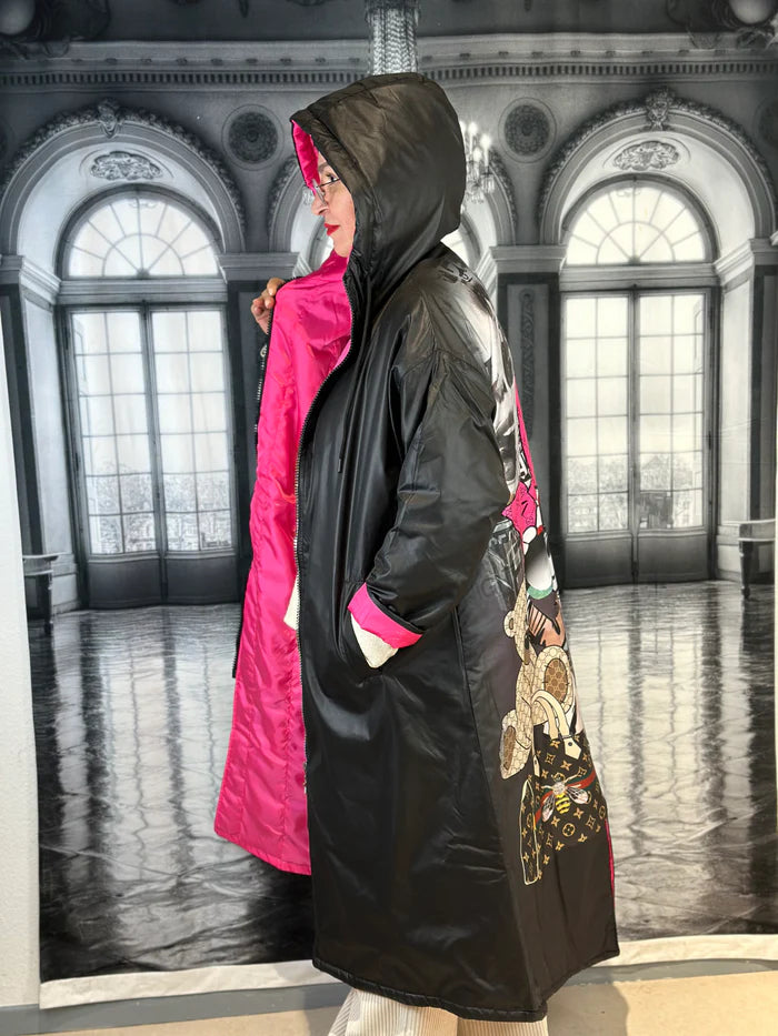 Leichter GG Mantel mit Pinken Innendruck